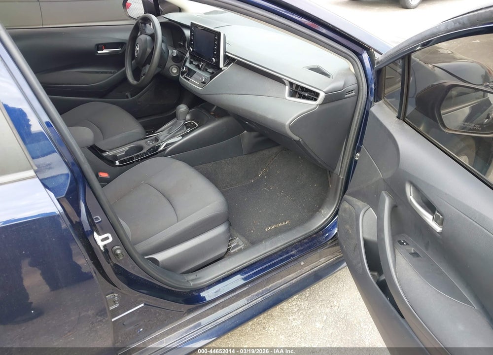 2020 TOYOTA COROLLA LE VIN: JTDEPRAE8LJ073681