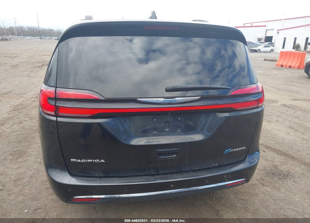 2021 CHRYSLER PACIFICA HYBRID TOURING L VIN: 2C4RC1L74MR606104