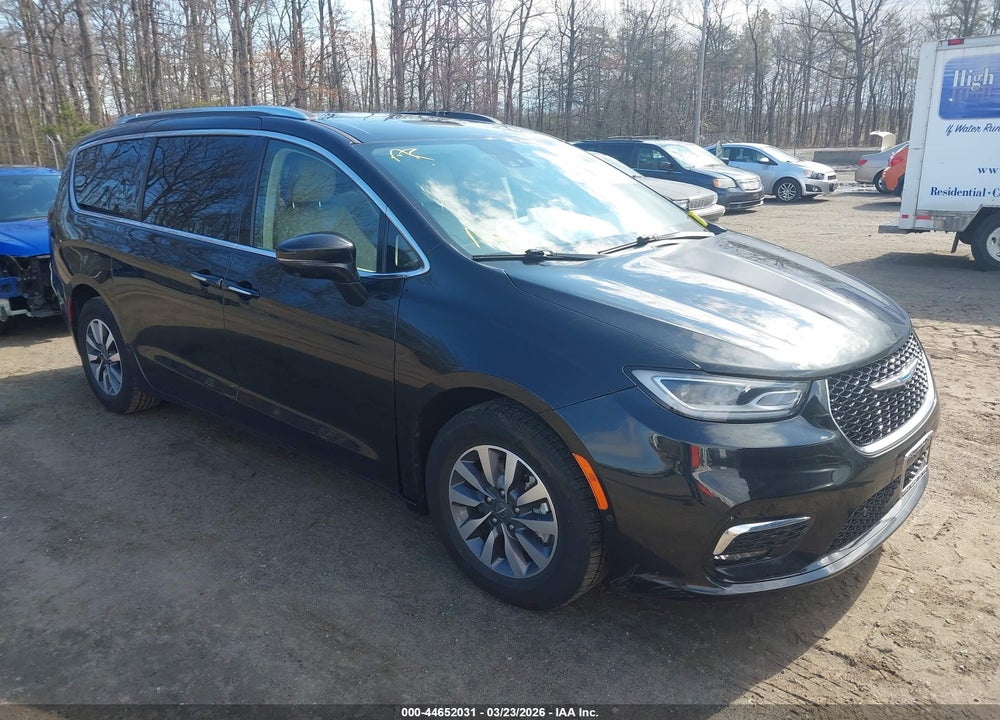 2021 CHRYSLER PACIFICA HYBRID TOURING L VIN: 2C4RC1L74MR606104