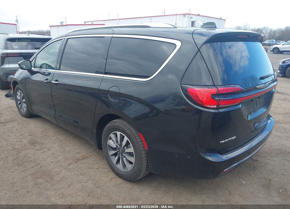 2021 CHRYSLER PACIFICA HYBRID TOURING L VIN: 2C4RC1L74MR606104