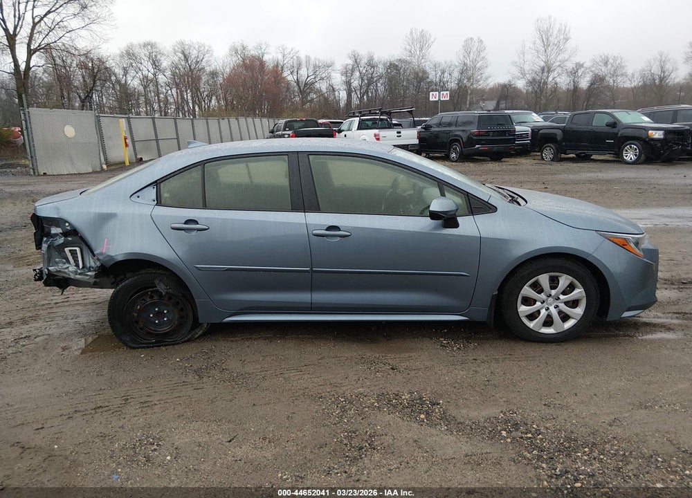 2022 TOYOTA COROLLA LE VIN: JTDEPMAE8N3030470