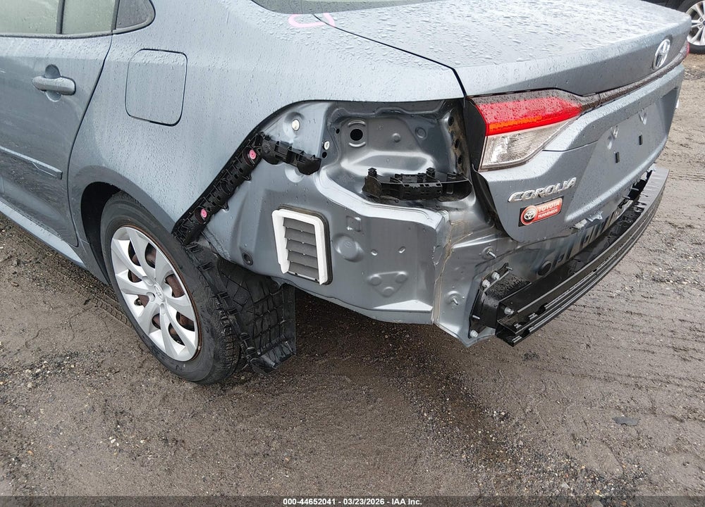 2022 TOYOTA COROLLA LE VIN: JTDEPMAE8N3030470