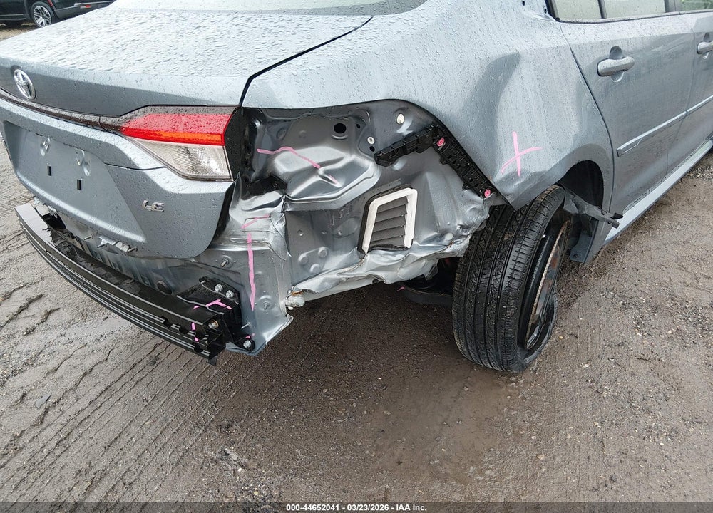 2022 TOYOTA COROLLA LE VIN: JTDEPMAE8N3030470