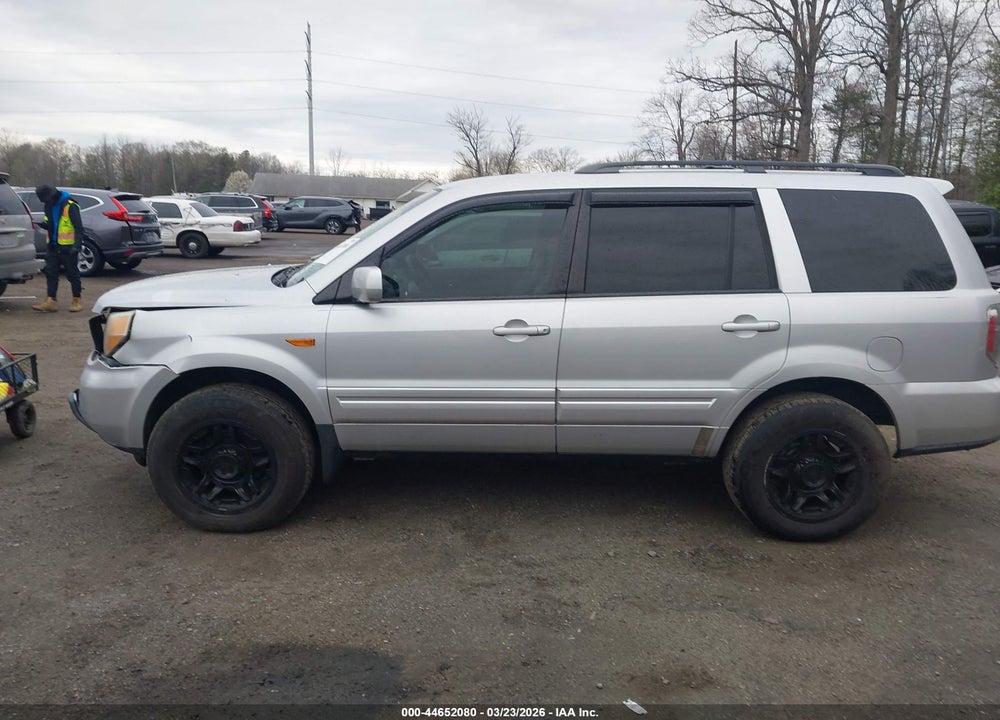 2007 HONDA PILOT EX VIN: 2HKYF184X7H516927