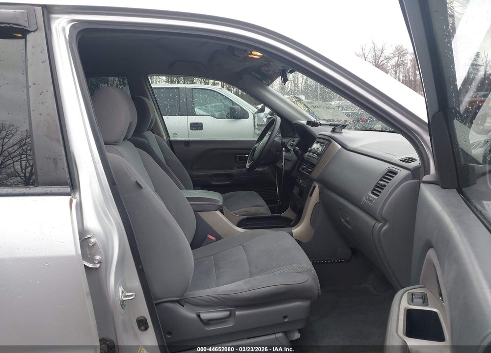 2007 HONDA PILOT EX VIN: 2HKYF184X7H516927