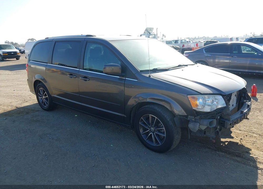 2017 DODGE GRAND CARAVAN SXT VIN: 2C4RDGCG7HR828383