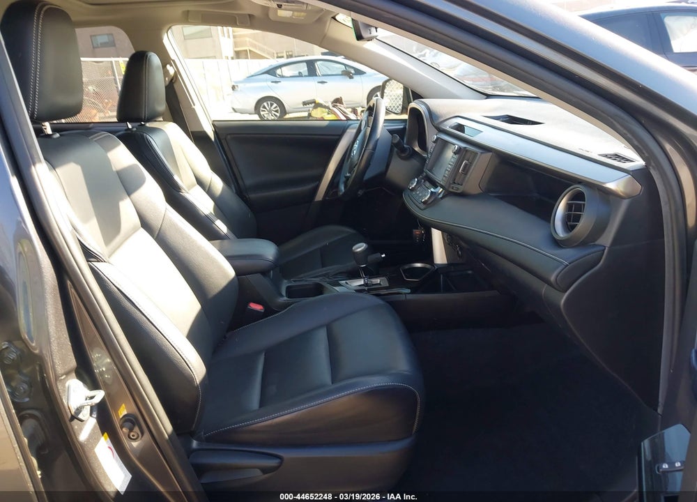 2017 TOYOTA RAV4 LIMITED VIN: JTMYFREV1HJ141062