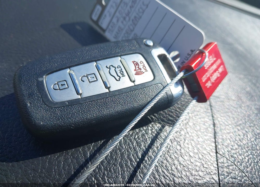 2013 HYUNDAI GENESIS 3.8 VIN: KMHGC4DD6DU209375