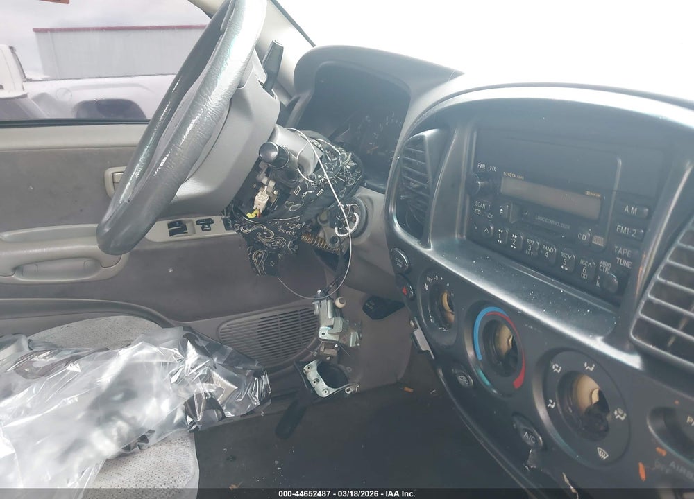 2001 TOYOTA TUNDRA SR5 V8 VIN: 5TBRT34151S209583