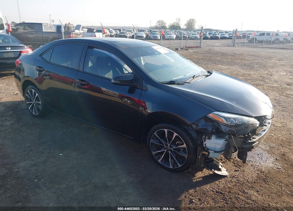 2018 TOYOTA COROLLA XSE VIN: 5YFBURHE5JP745223