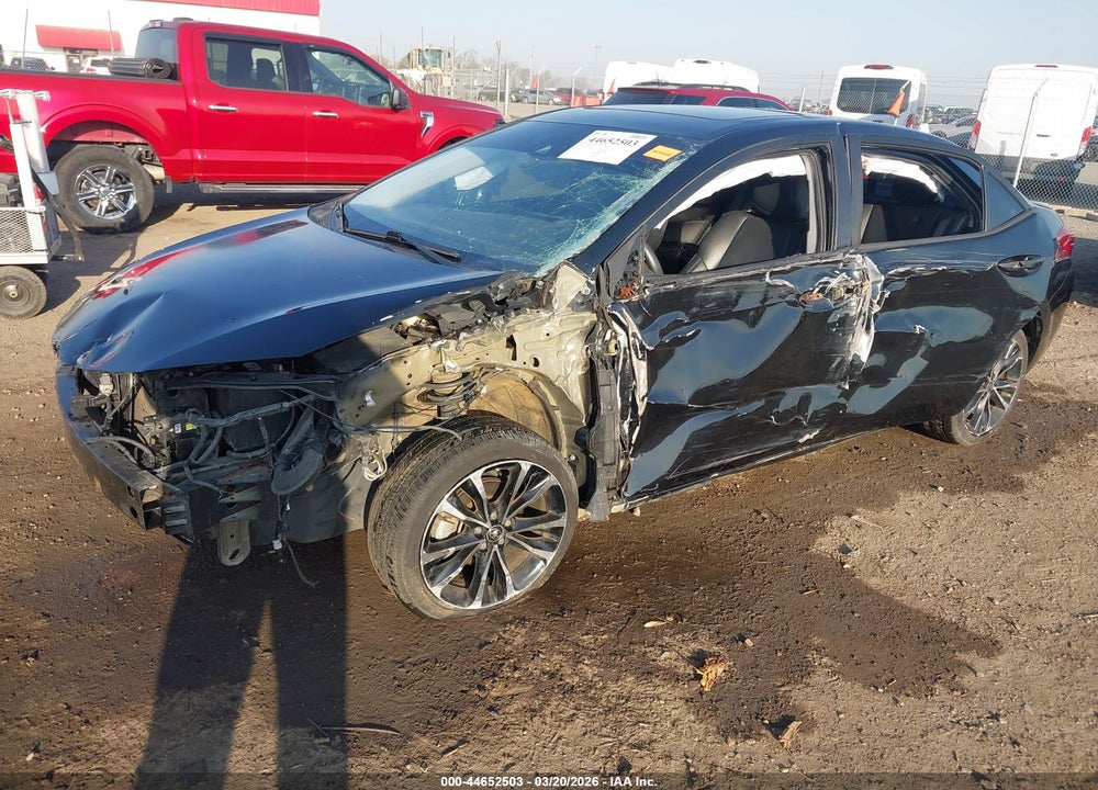 2018 TOYOTA COROLLA XSE VIN: 5YFBURHE5JP745223