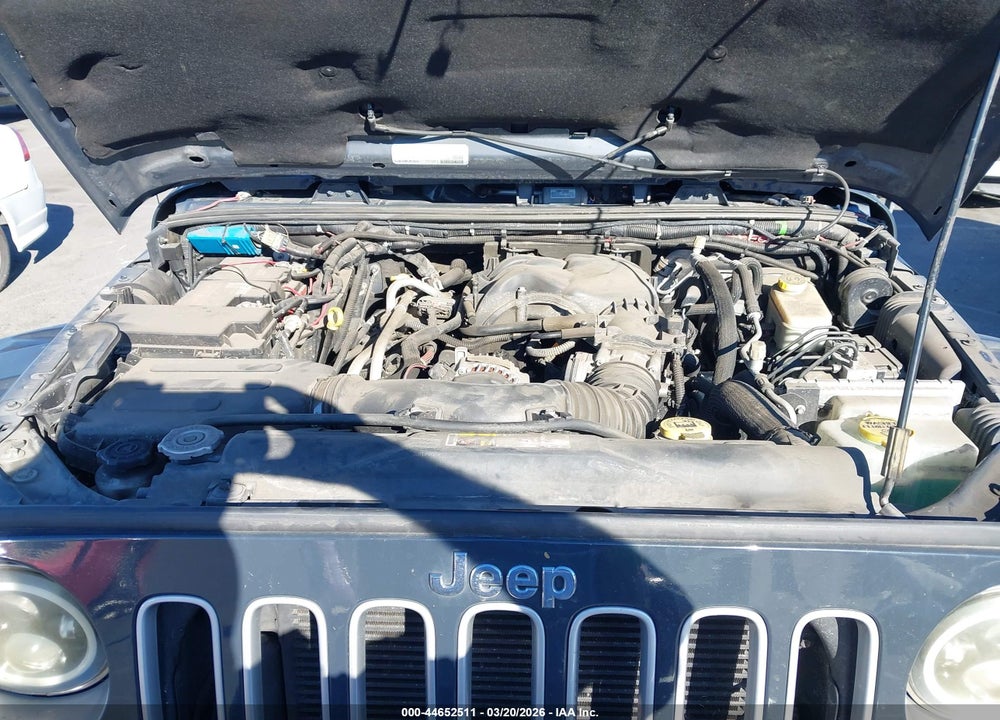 2016 JEEP WRANGLER UNLIMITED SAHARA VIN: 1C4BJWEG6GL275203