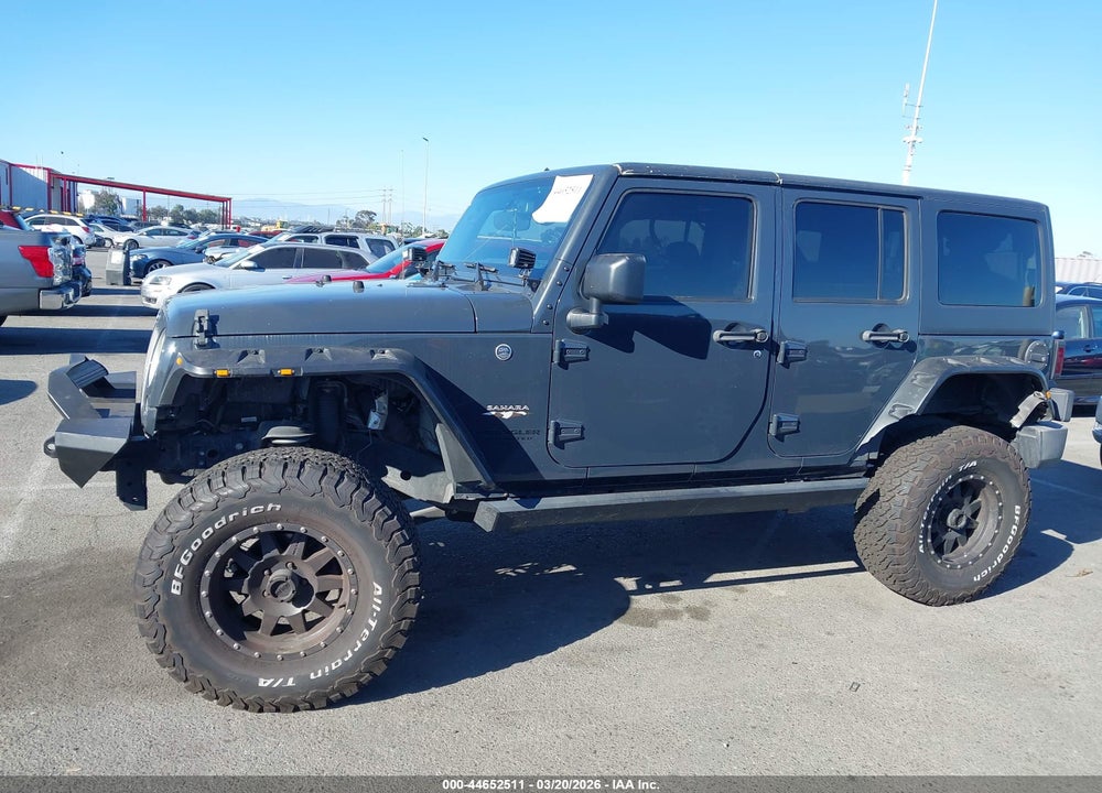 2016 JEEP WRANGLER UNLIMITED SAHARA VIN: 1C4BJWEG6GL275203