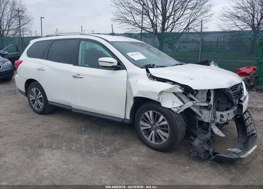 2017 NISSAN PATHFINDER SV VIN: 5N1DR2MN2HC653203
