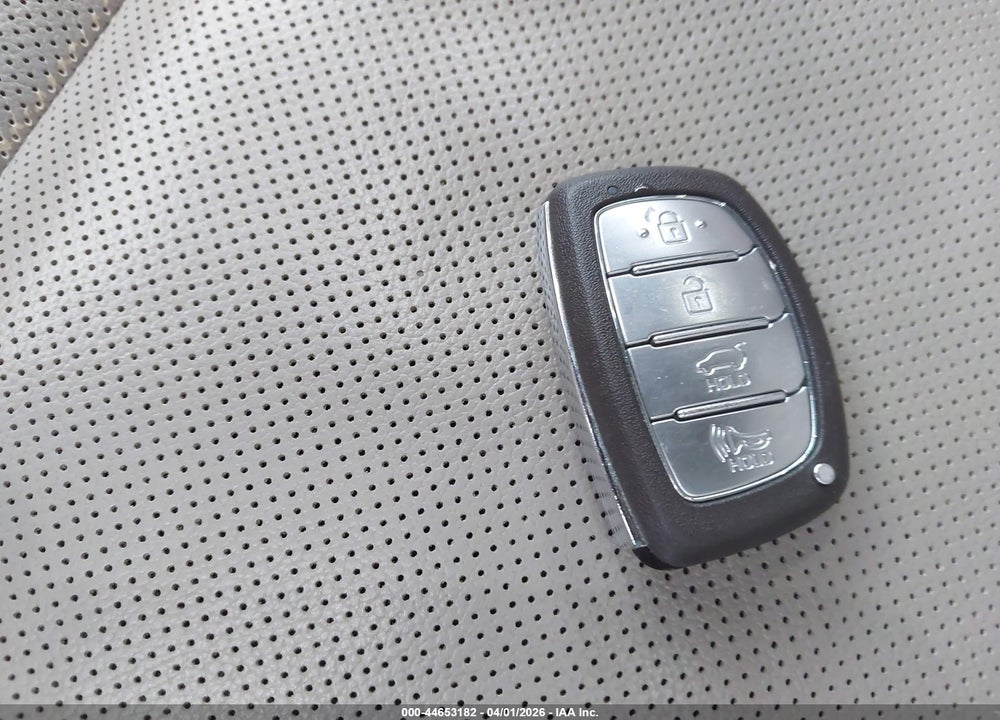 2017 HYUNDAI TUCSON LIMITED VIN: KM8J3CA20HU280175