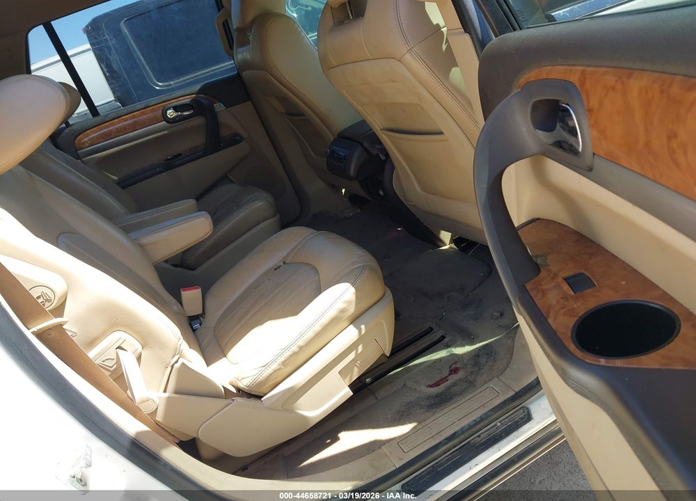 2011 BUICK ENCLAVE 1XL VIN: 5GAKRBEDXBJ182536