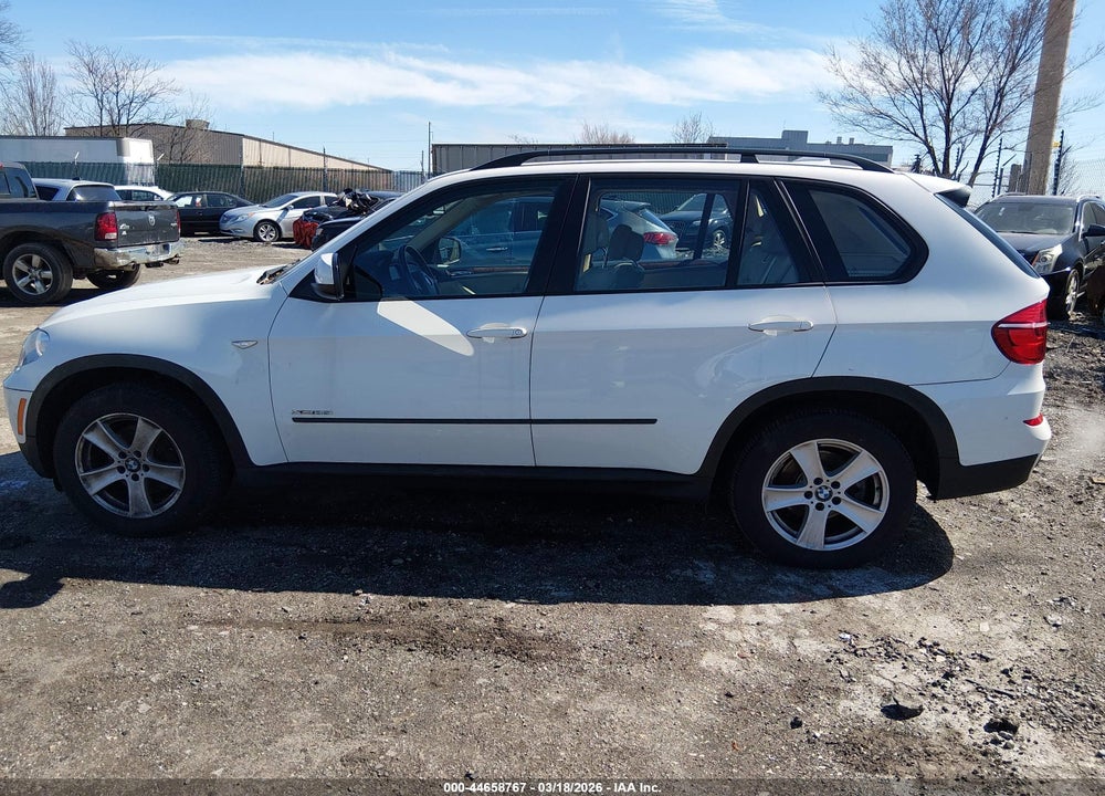 2013 BMW X5 XDRIVE35I/XDRIVE35I PREMIUM/XDRIVE35I SPORT ACTIVITY VIN: 5UXZV4C52D0E14282