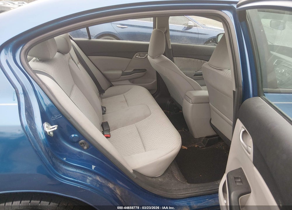 2015 HONDA CIVIC LX VIN: 19XFB2E55FE060490