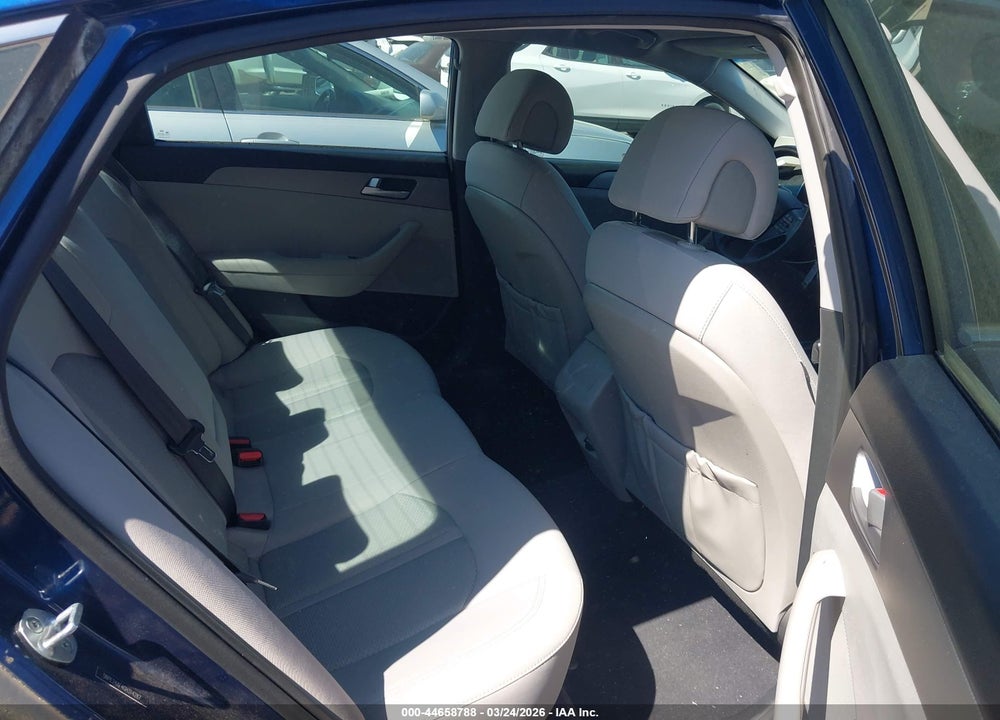 2016 HYUNDAI SONATA SE VIN: 5NPE24AF4GH314287