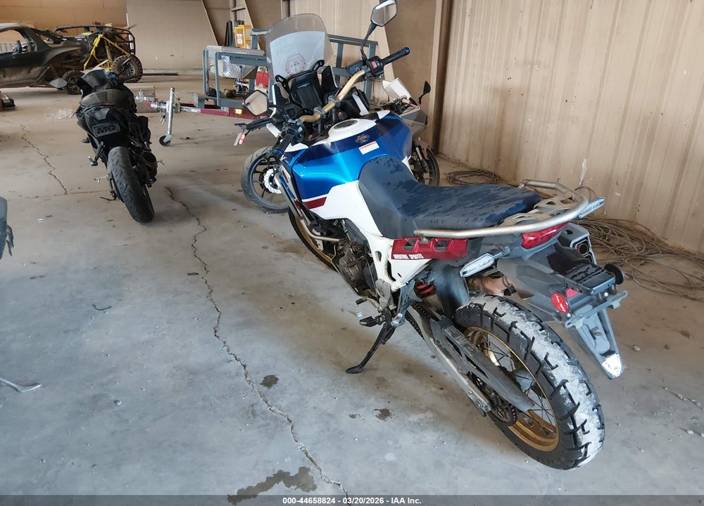 2018 HONDA CRF1000 A2 VIN: JH2SD0448JK200194