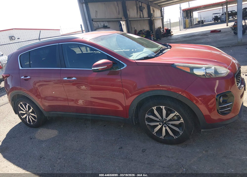 2018 KIA SPORTAGE EX VIN: KNDPN3AC4J7354929