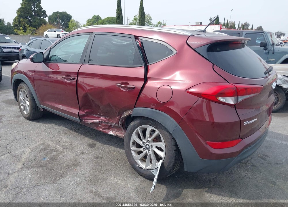 2017 HYUNDAI TUCSON SE VIN: KM8J33A43HU264764