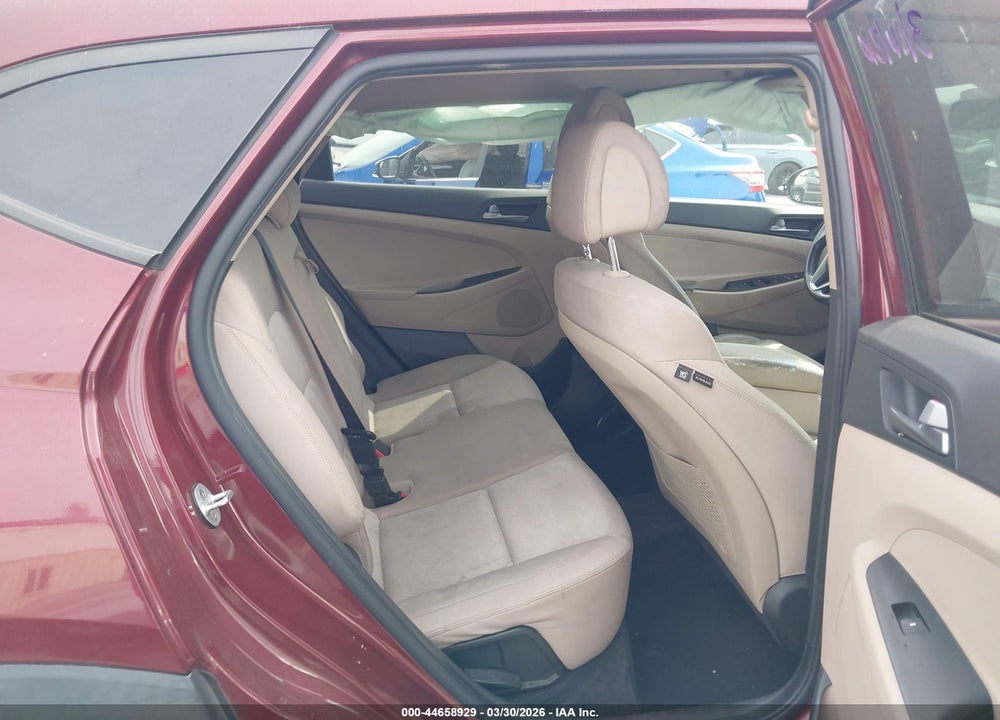 2017 HYUNDAI TUCSON SE VIN: KM8J33A43HU264764