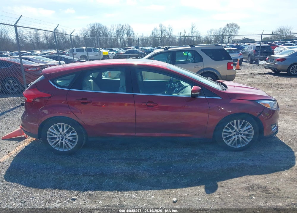 2015 FORD FOCUS TITANIUM VIN: 1FADP3N20FL328170