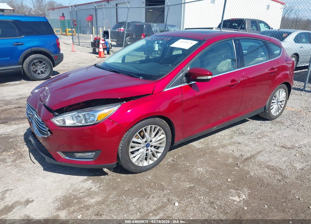 2015 FORD FOCUS TITANIUM VIN: 1FADP3N20FL328170