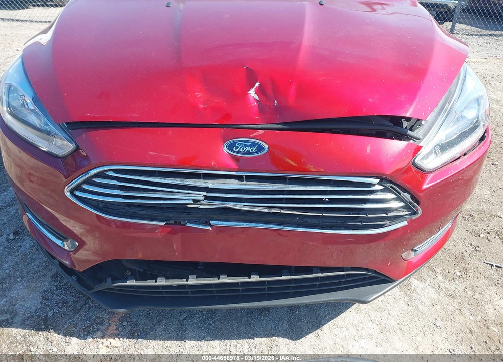 2015 FORD FOCUS TITANIUM VIN: 1FADP3N20FL328170