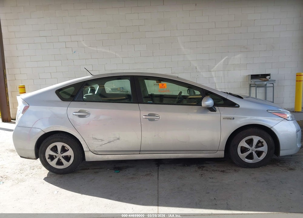 2014 TOYOTA PRIUS TWO VIN: JTDKN3DU0E0356948