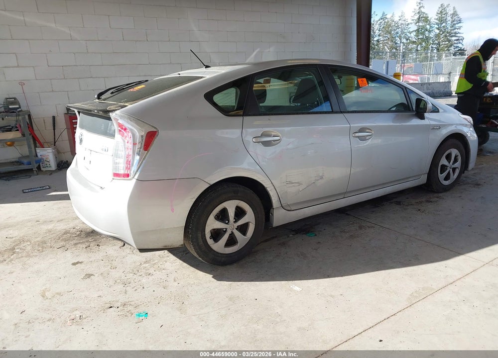 2014 TOYOTA PRIUS TWO VIN: JTDKN3DU0E0356948