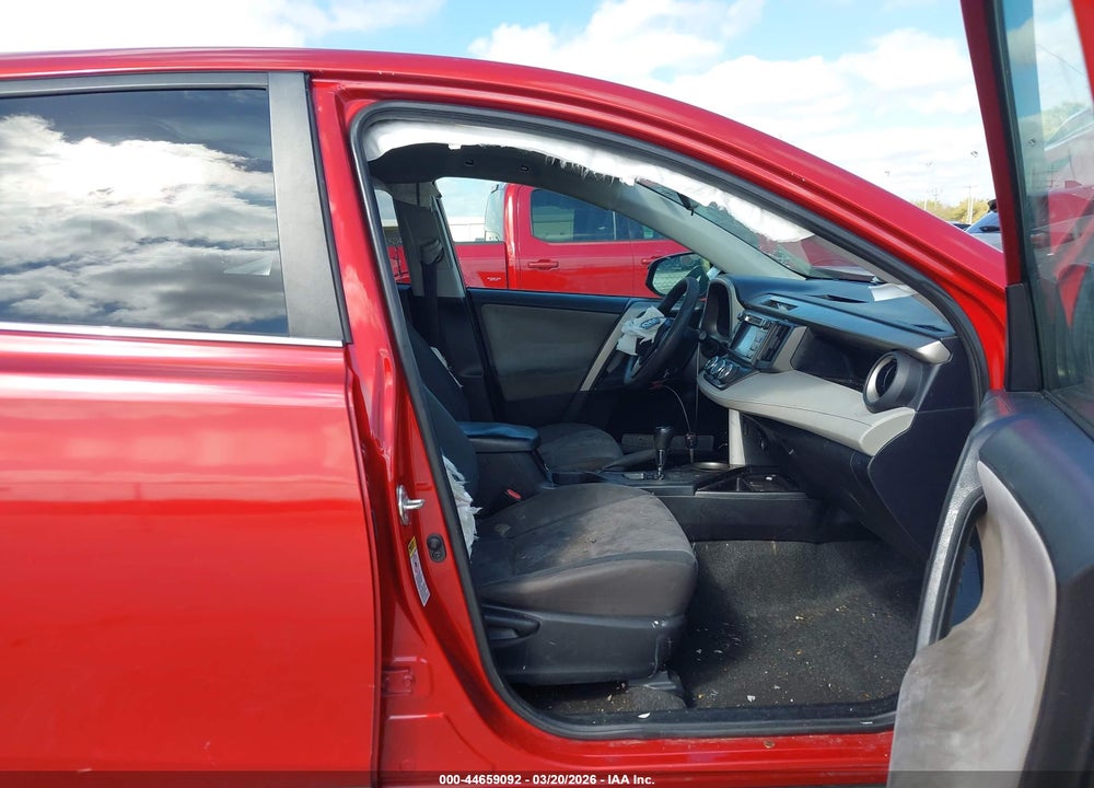 2015 TOYOTA RAV4 LE VIN: 2T3BFREV6FW293682