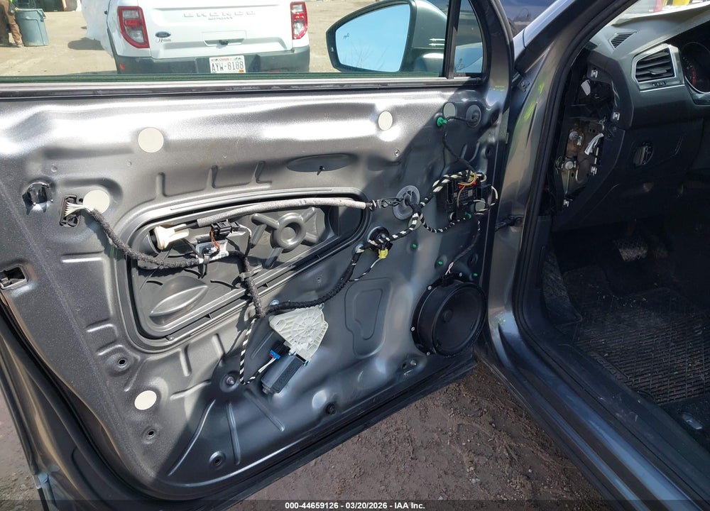 2018 VOLKSWAGEN TIGUAN 2.0T SE/2.0T SEL VIN: 3VV3B7AX6JM026792