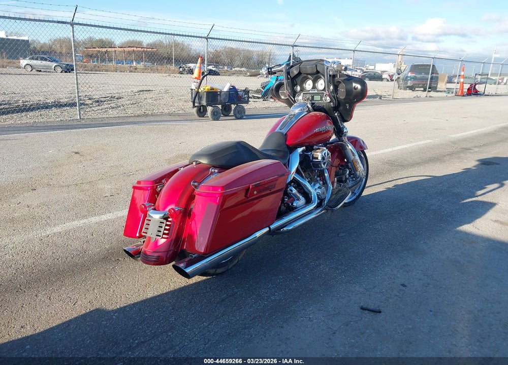 2012 HARLEY-DAVIDSON FLHX STREET GLIDE VIN: 1HD1KBM16CB687683