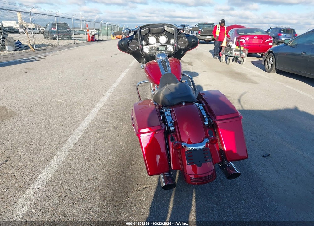 2012 HARLEY-DAVIDSON FLHX STREET GLIDE VIN: 1HD1KBM16CB687683
