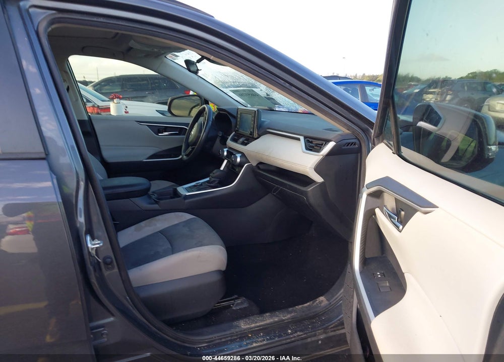 2019 TOYOTA RAV4 HYBRID XLE VIN: 2T3RWRFV2KW045548