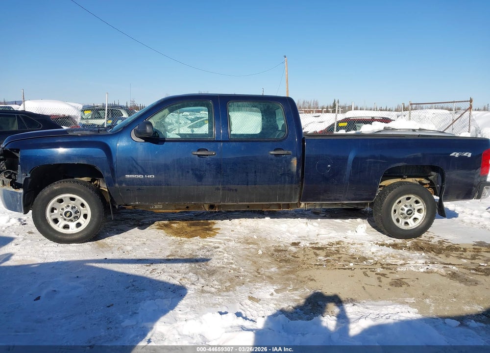 2011 CHEVROLET SILVERADO 3500HD WORK TRUCK VIN: 1GC4KZCG3BF114387
