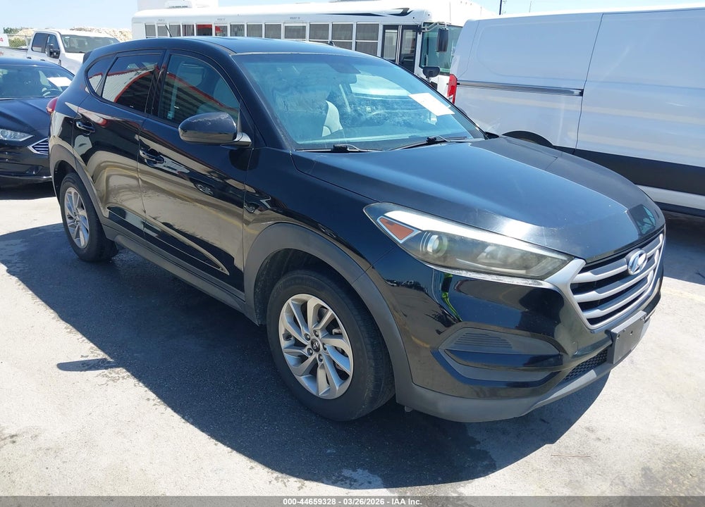 2018 HYUNDAI TUCSON SE VIN: KM8J23A45JU701561
