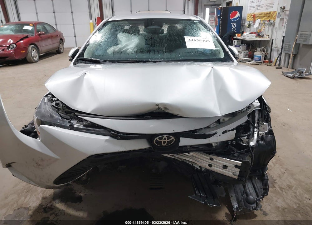 2025 TOYOTA COROLLA LE VIN: 5YFB4MDE8SP320587