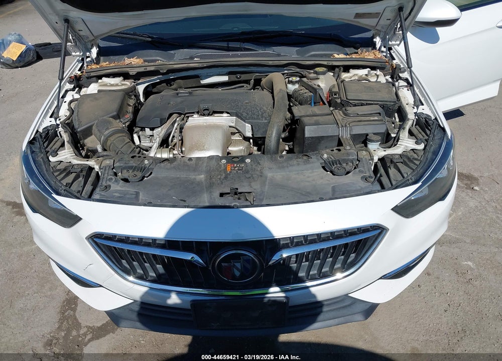 2018 BUICK REGAL SPORTBACK ESSENCE VIN: W04GR6SX2J1082000