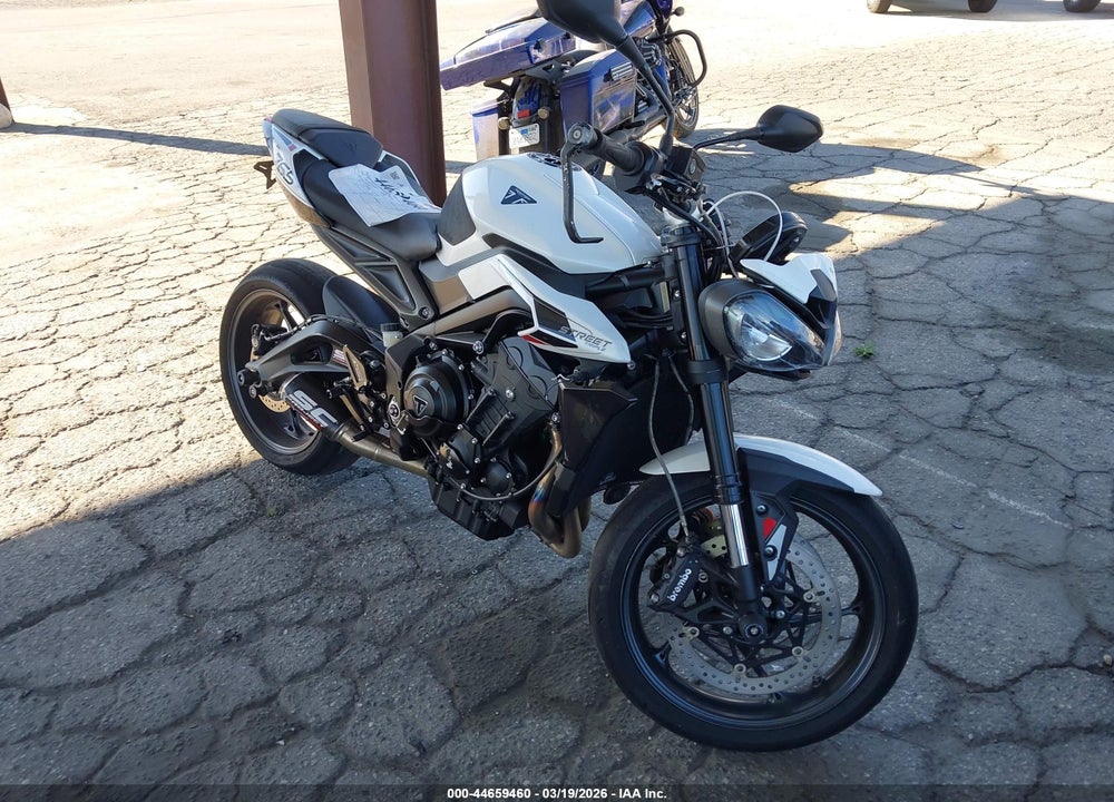 2024 TRIUMPH MOTORCYCLE STREET TRIPLE 765 R VIN: SMTA604SXRTBS8857