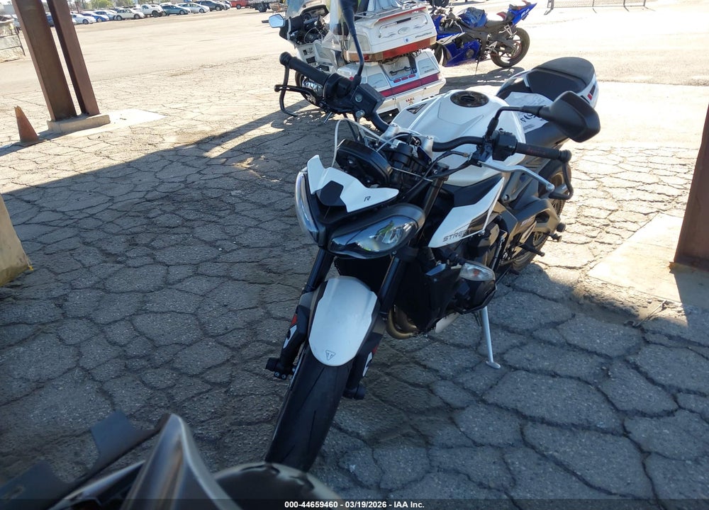 2024 TRIUMPH MOTORCYCLE STREET TRIPLE 765 R VIN: SMTA604SXRTBS8857