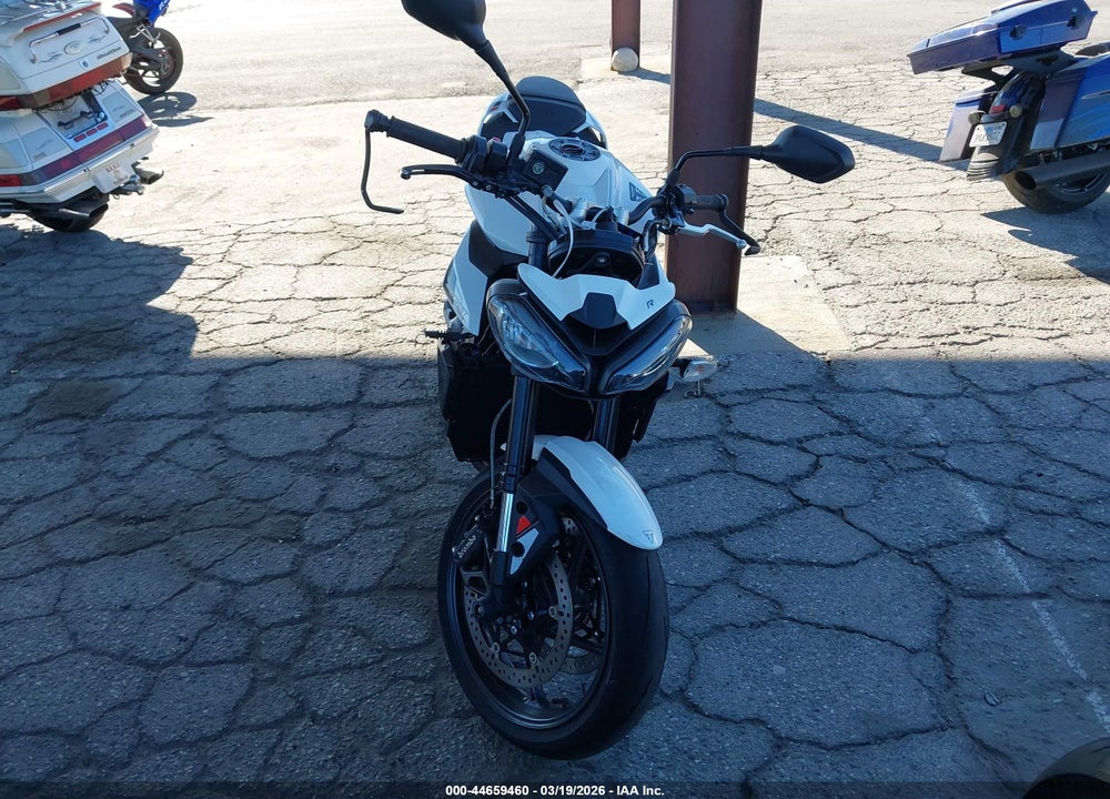 2024 TRIUMPH MOTORCYCLE STREET TRIPLE 765 R VIN: SMTA604SXRTBS8857