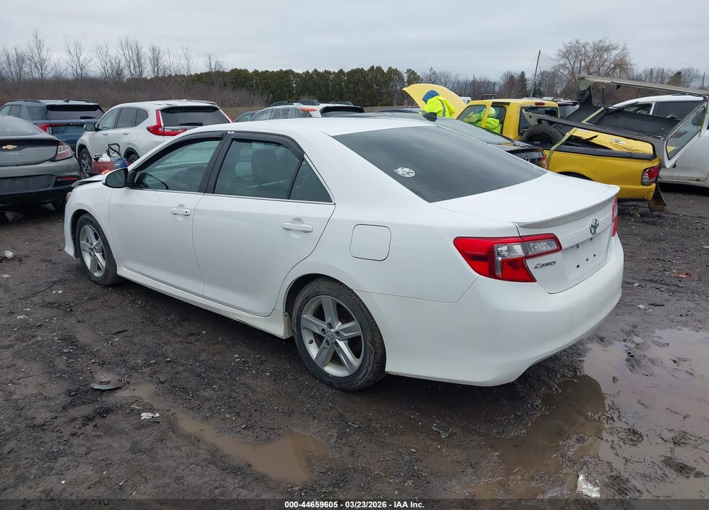2014 TOYOTA CAMRY SE VIN: 4T1BF1FK3EU380601
