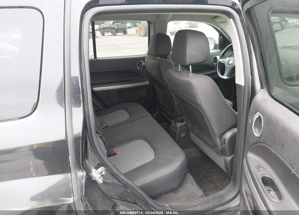 2011 CHEVROLET HHR LS VIN: 3GNBAAFW1BS548552