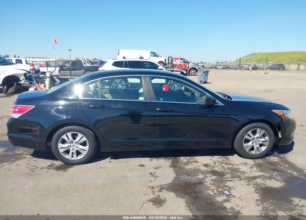 2010 HONDA ACCORD 2.4 LX-P VIN: 1HGCP2F42AA151921