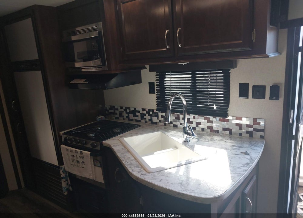 2018 JAYCO OTHER VIN: 1UJBJ0BR0J1T70295