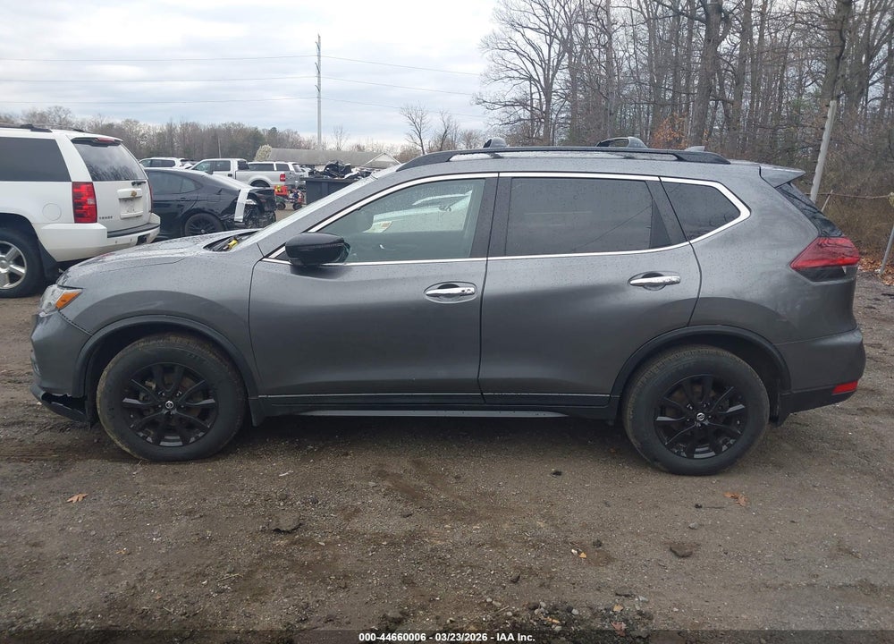 2018 NISSAN ROGUE SV VIN: 5N1AT2MV7JC840804