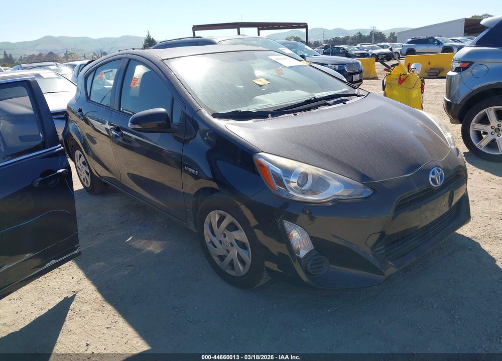 2015 TOYOTA PRIUS C THREE VIN: JTDKDTB39F1110862